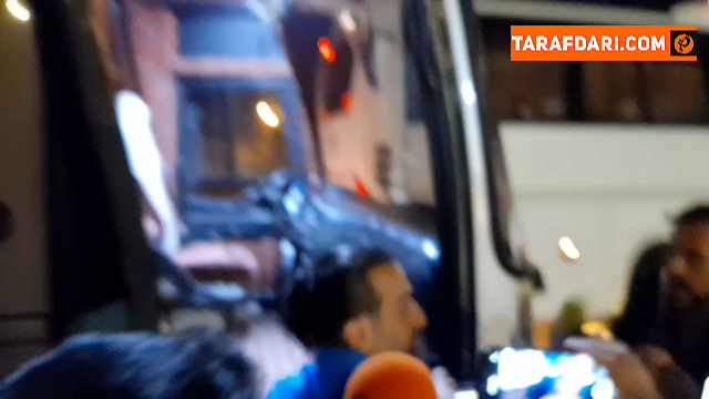روح الله باقری در پاسخ به سوال خبرنگار : من فقط رنگ آبی را بوس کردم و هواداران را تحریک نکردم / فیلم