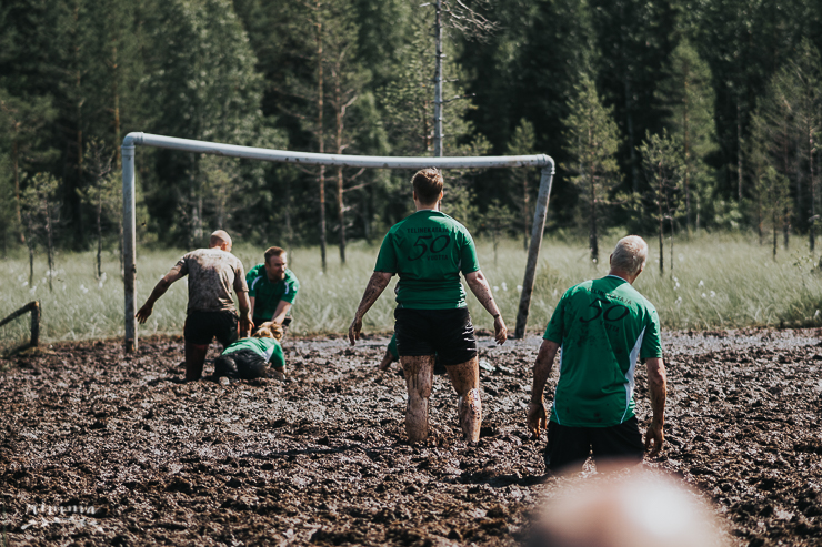 فوتبال باتلاقی - swamp-football