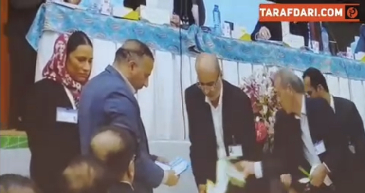 حضور نماینده فیفا هنگام شمارش آرا در مجمع فدراسیون / فیلم